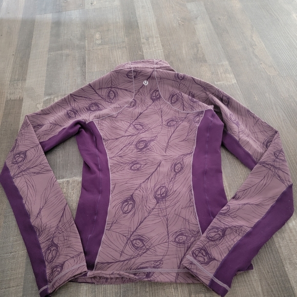 Lululemon forme jacket size 4 - Picture 4 of 4